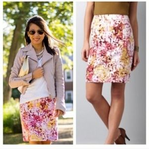 LOFT Watercolor Floral Pencil Skirt - Size 6